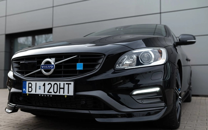 Volvo V60 cena 128000 przebieg: 81000, rok produkcji 2017 z Białystok małe 742